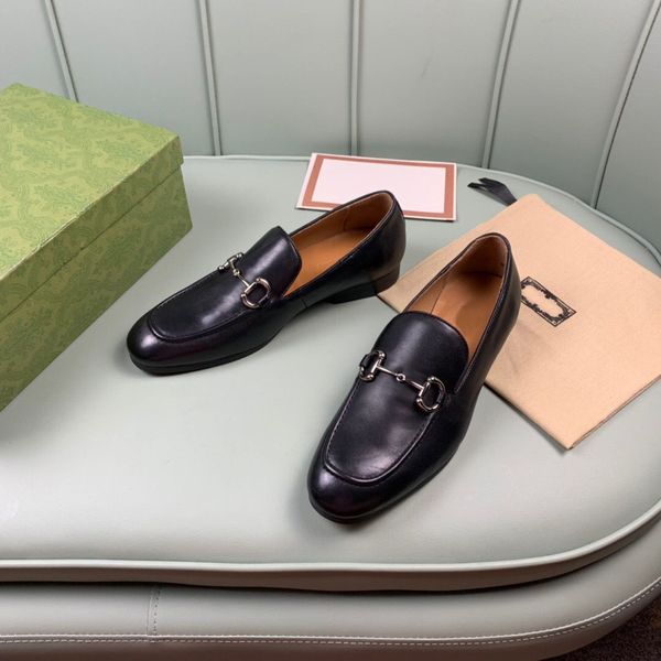 2022 men's dress shoes fashion groom wedding oxfords male brand designer genuine leather formal business flats casual loafers size 38-4, Black
2022 men's dress shoes fashion groom wedding oxfords male brand designer genuine leather formal business flats casual loafers size 38-4, Black