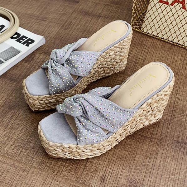 slippers exquisite rhinestone wedges with super high heel open-toed summer wild sweet and elegant ladies sandals, Black
slippers exquisite rhinestone wedges with super high heel open-toed summer wild sweet and elegant ladies sandals, Black