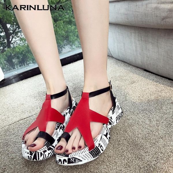 karin 2021 dropship women sandals med heels platform graffiti flats summer casual gladiator shoes, Black
karin 2021 dropship women sandals med heels platform graffiti flats summer casual gladiator shoes, Black