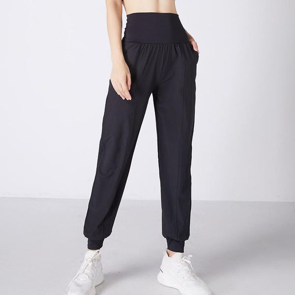 yoga outfit high-waist sweatpants women causal loose running pant outdoor training fitness clothes for women.
yoga outfit high-waist sweatpants women causal loose running pant outdoor training fitness clothes for women.