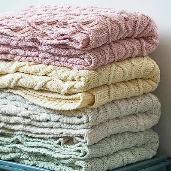 blankets 130*180cm chenille nordic throw winter warmth knitted travel blanket sofa/bed cover quilt leisure conditioning
blankets 130*180cm chenille nordic throw winter warmth knitted travel blanket sofa/bed cover quilt leisure conditioning