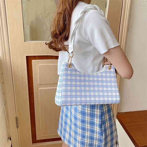 xiaozhong net red lattice underarm method stick woven frog 2020 new single shoulder messenger bag female
xiaozhong net red lattice underarm method stick woven frog 2020 new single shoulder messenger bag female