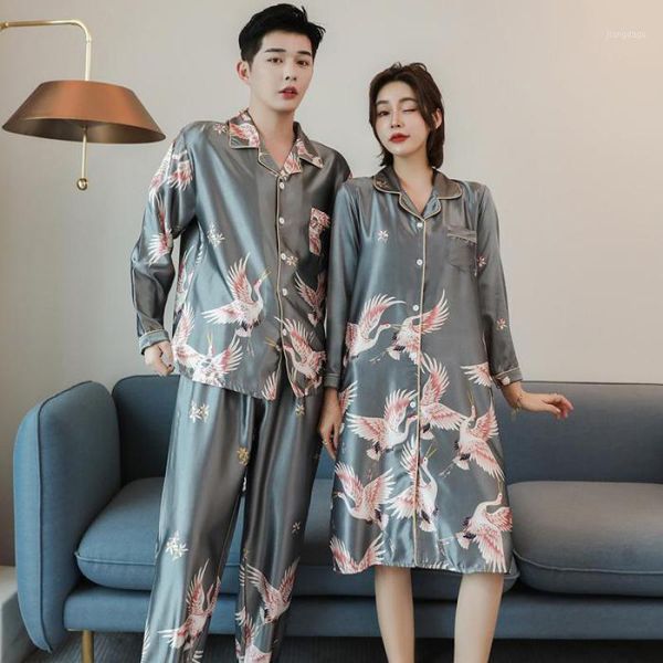 men's sleepwear male pajamas set casual lounge wear satin 2021 lovers' nightwear home clothes print intimate lingerie pyjamas, Black;brown
men's sleepwear male pajamas set casual lounge wear satin 2021 lovers' nightwear home clothes print intimate lingerie pyjamas, Black;brown