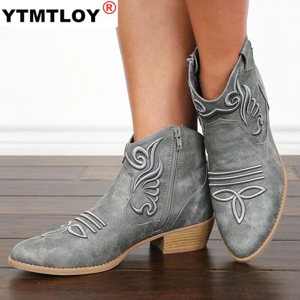 boots women elegant luxury embroidery ankle 2021 lady pu leather pointed toe mid heel fashion solid color zipper, Black
boots women elegant luxury embroidery ankle 2021 lady pu leather pointed toe mid heel fashion solid color zipper, Black