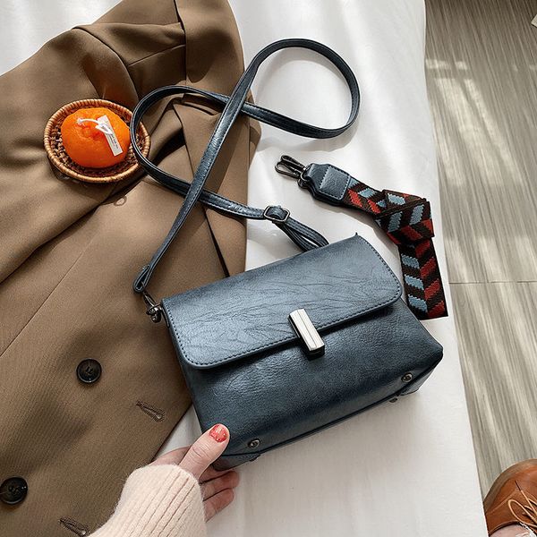 daily bag autumn high sense retro small bags female 2021 new trendy korean chain one-shoulder versatile classic internet celebrity crossbody
daily bag autumn high sense retro small bags female 2021 new trendy korean chain one-shoulder versatile classic internet celebrity crossbody