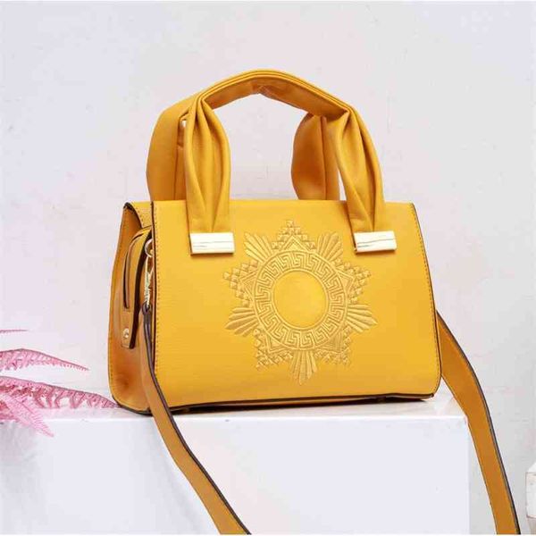 women luxurys designers bags 2021 hand-held slant large-capacity soft leather europe and the unit designer handbag handbags totes crossbody
women luxurys designers bags 2021 hand-held slant large-capacity soft leather europe and the unit designer handbag handbags totes crossbody