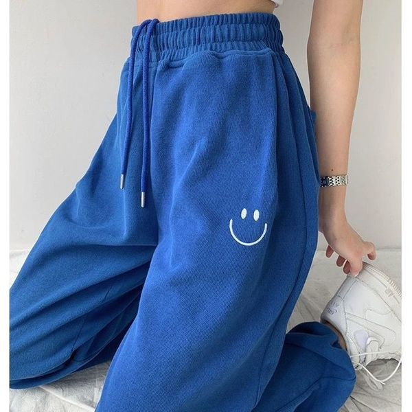 smiley embroidery sweatpants women summer 2021 fashion joggers women black high waist loose casual all-match clothes, Black;white
smiley embroidery sweatpants women summer 2021 fashion joggers women black high waist loose casual all-match clothes, Black;white