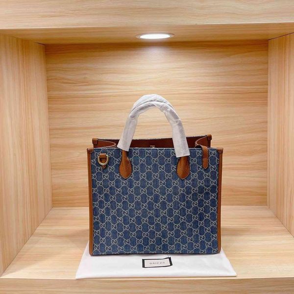 2021 new trend fashion versatile women's bag leisure one shoulder messenger hand personality
2021 new trend fashion versatile women's bag leisure one shoulder messenger hand personality
