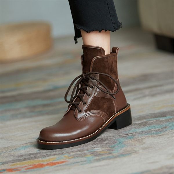 winter boots women genuine leather ankle with lace up chunky heel splicing fashionable 210507, Black
winter boots women genuine leather ankle with lace up chunky heel splicing fashionable 210507, Black