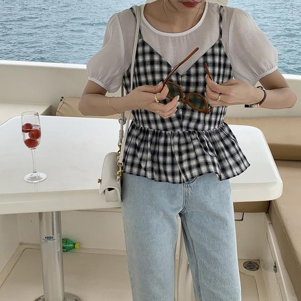fake two-piece plaid shirt 2021 summer korean version loose design temperament short all-match women's clothing t-shirt, White
fake two-piece plaid shirt 2021 summer korean version loose design temperament short all-match women's clothing t-shirt, White