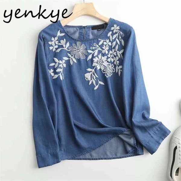 floral embroidery vintage blue denim blouse women o neck long sleeve casual loose summer plus size blusas 210514, White
floral embroidery vintage blue denim blouse women o neck long sleeve casual loose summer plus size blusas 210514, White