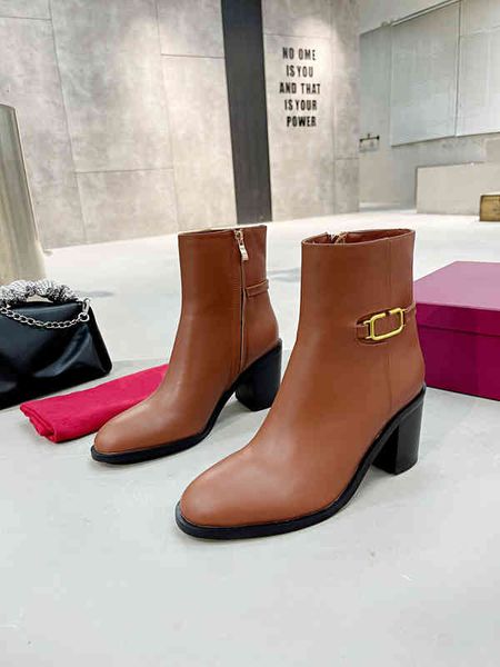 dress shoes designer's women's classic high-quality ankle boots, leather temperament, casual lady, thick heel pointed toe non-, Black
dress shoes designer's women's classic high-quality ankle boots, leather temperament, casual lady, thick heel pointed toe non-, Black