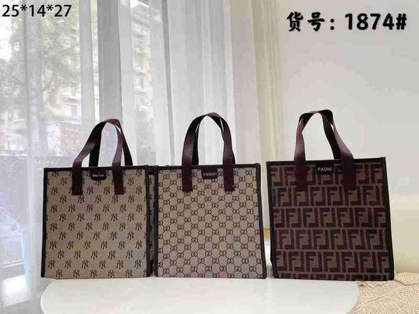 2022 factory wholesale new minority female printed letter portable small square trend storage handbag hv5c
2022 factory wholesale new minority female printed letter portable small square trend storage handbag hv5c