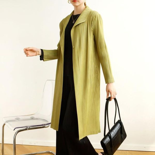 women's trench coats 2021 miyak pleated midi coat women autumn fashion solid turndown collar loose casual temperament windbreaker femal, Tan;black
women's trench coats 2021 miyak pleated midi coat women autumn fashion solid turndown collar loose casual temperament windbreaker femal, Tan;black