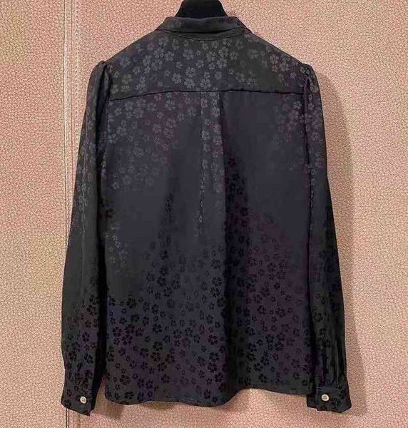 capris latest fashion blouses 2021 spring summer women bow collar vintage jacquard floral print long sleeve elegant shirt female, Black;gray
capris latest fashion blouses 2021 spring summer women bow collar vintage jacquard floral print long sleeve elegant shirt female, Black;gray