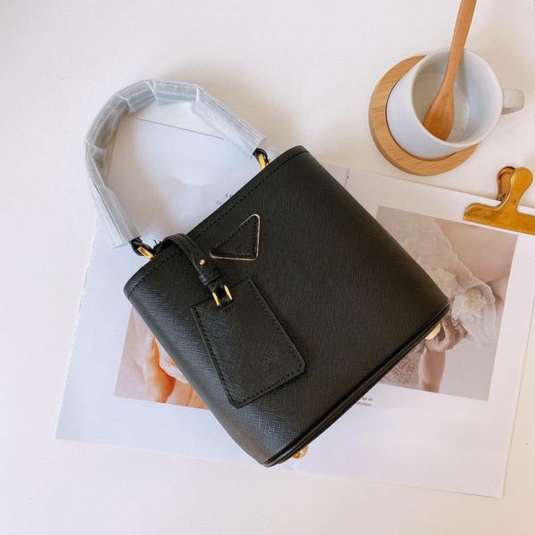 p wholesale designer multi family bags pochette bag akend onthego leather versatile cross pattern portable one shoul zhouzhoubao123 coin, Black
p wholesale designer multi family bags pochette bag akend onthego leather versatile cross pattern portable one shoul zhouzhoubao123 coin, Black