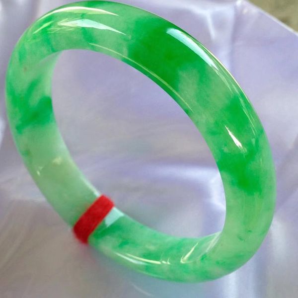 other bracelets gift certificate natural myanmar emerald green 54-62mm bracelet elegant princess, Golden;silver
other bracelets gift certificate natural myanmar emerald green 54-62mm bracelet elegant princess, Golden;silver