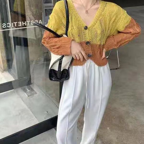 japanese retro contrast stitching short and versatile zoysia knitted cardigan for women, White
japanese retro contrast stitching short and versatile zoysia knitted cardigan for women, White
