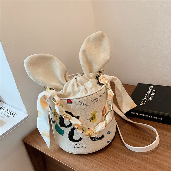 handbag fashion design bag women's summer 2021 western graffiti single shoulder armpit messenger portable bucket
handbag fashion design bag women's summer 2021 western graffiti single shoulder armpit messenger portable bucket
