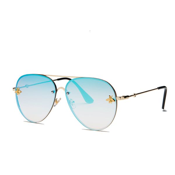 2021 summer alikiai luxury bee 2021 pilot sunglasses women fashion shades metal frame vintage brand glasses men designer male female uv4oo a, White;black
2021 summer alikiai luxury bee 2021 pilot sunglasses women fashion shades metal frame vintage brand glasses men designer male female uv4oo a, White;black