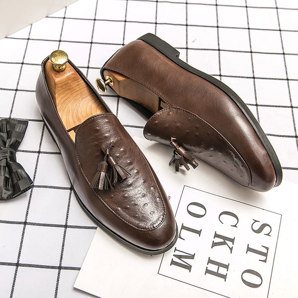 autumn mens casual loafers office luxury italian style classic black color banquet prom formal leather slip-on dress shoes men
autumn mens casual loafers office luxury italian style classic black color banquet prom formal leather slip-on dress shoes men