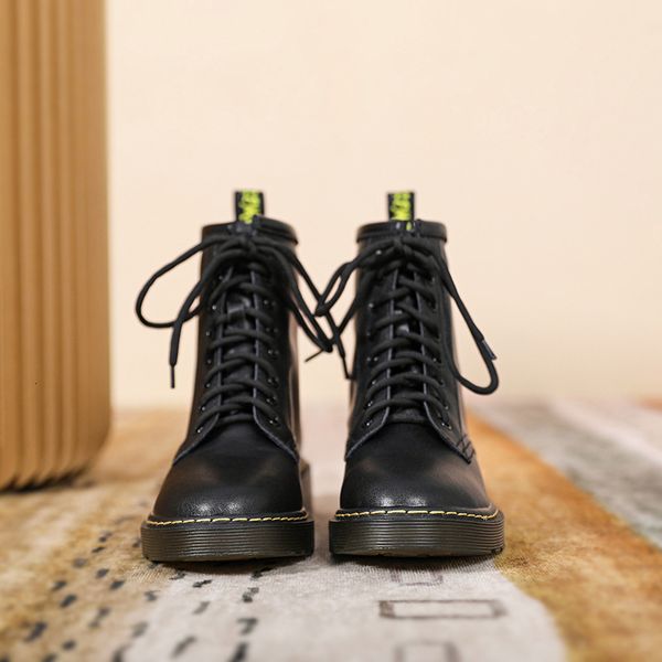short women autumn and winter 2021 england 1460 real leather children's flat middle tube soft bottom martin boots, Black
short women autumn and winter 2021 england 1460 real leather children's flat middle tube soft bottom martin boots, Black