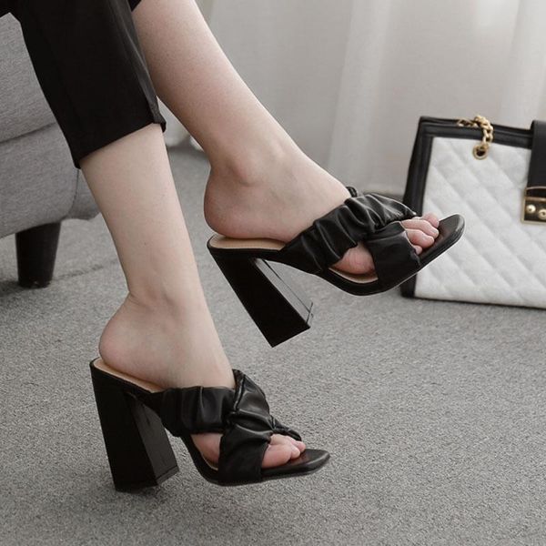 slippers female shoes low cross-tied casual square heel slides women heels big size 35-43 luxury block high fashion basic rome, Black
slippers female shoes low cross-tied casual square heel slides women heels big size 35-43 luxury block high fashion basic rome, Black