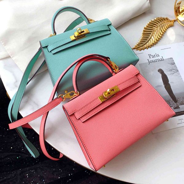 small wholesale leather second generation hand mini women's slung new fashion versatile summer bag yw luxurys designers bag yw luxurys
small wholesale leather second generation hand mini women's slung new fashion versatile summer bag yw luxurys designers bag yw luxurys