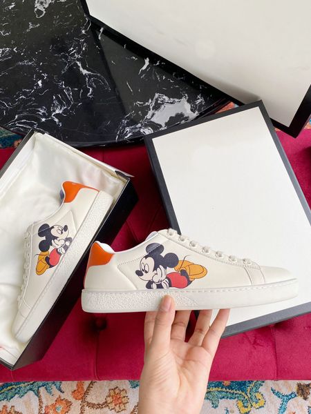 2021 designer men women blue shoes bee snake tiger casual shoe chaussures genuine leather sneakers embroidery classic trainers python sneake, Black
2021 designer men women blue shoes bee snake tiger casual shoe chaussures genuine leather sneakers embroidery classic trainers python sneake, Black