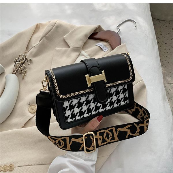 2021 popular money fashion lou vdeng women's bag retro luxury designer original leather messenger double shoulder zipper portable beaut
2021 popular money fashion lou vdeng women's bag retro luxury designer original leather messenger double shoulder zipper portable beaut