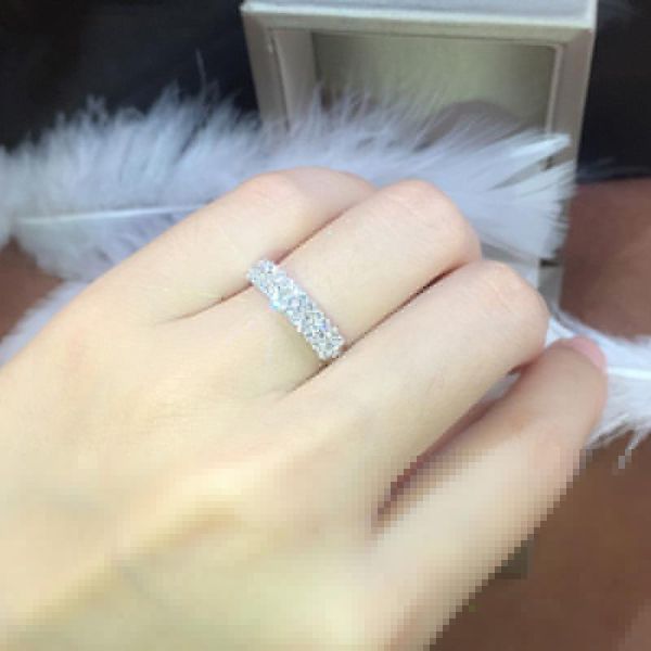 cluster rings 18k goldr ring 1ct d vvs moissanite engagement&wedding jewellery with certificate 0058, Golden;silver
cluster rings 18k goldr ring 1ct d vvs moissanite engagement&wedding jewellery with certificate 0058, Golden;silver