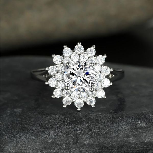 wedding rings white zircon big round stone engagement ring female luxury crystal flower fashion gold silver color for women, Slivery;golden
wedding rings white zircon big round stone engagement ring female luxury crystal flower fashion gold silver color for women, Slivery;golden