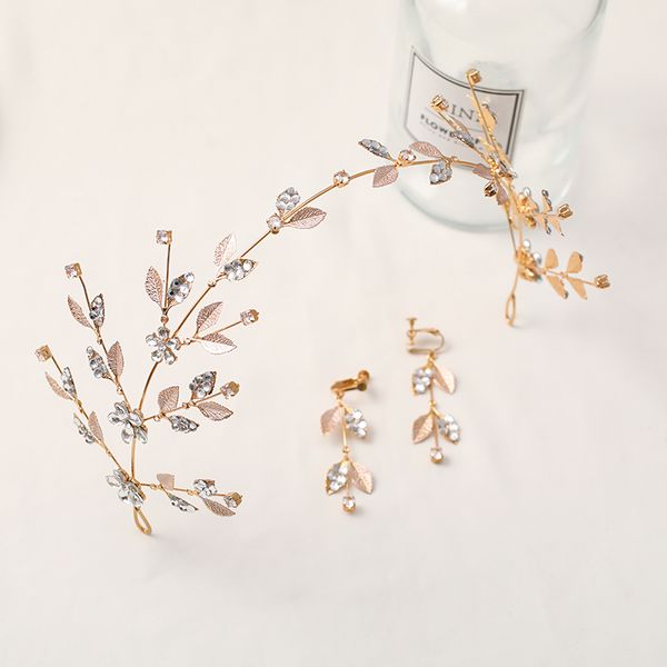 trendy two-piece golden leaf rhinestone wedding headband earrings hair accessories ladies party jewelry bride tiara hair vinedio chan contac, White;golden
trendy two-piece golden leaf rhinestone wedding headband earrings hair accessories ladies party jewelry bride tiara hair vinedio chan contac, White;golden
