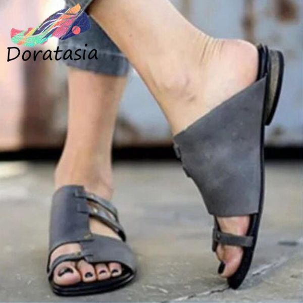 retro women rivet solid flat shoes 2021 brand casual leisure beach slip on sandals open toe slippers, Black
retro women rivet solid flat shoes 2021 brand casual leisure beach slip on sandals open toe slippers, Black