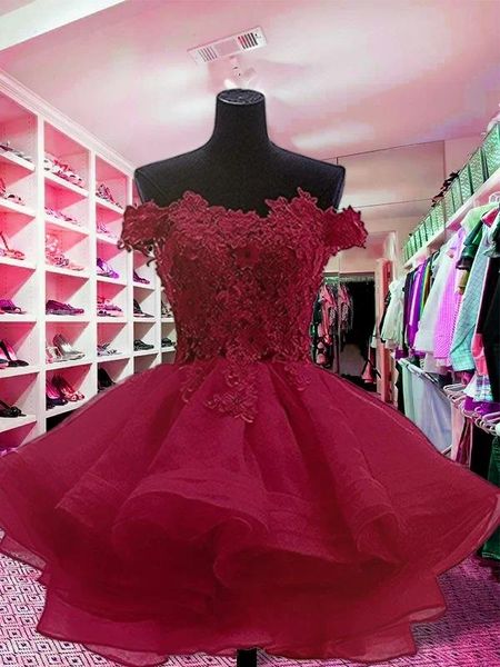 party dresses burgundy homecoming ball gown strapless knee-length off the shoulder short mini elegant cocktail with applique, White;black
party dresses burgundy homecoming ball gown strapless knee-length off the shoulder short mini elegant cocktail with applique, White;black