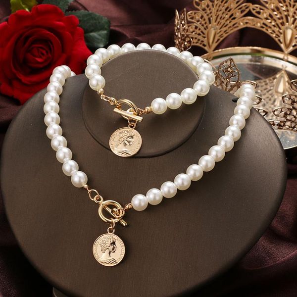 chokers kiss wife vintage wedding pearl choker necklace for women geometric coin lock pendant necklaces jewelry collier de perles trendy, Golden;silver
chokers kiss wife vintage wedding pearl choker necklace for women geometric coin lock pendant necklaces jewelry collier de perles trendy, Golden;silver