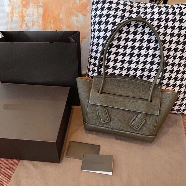 women's tote bag designer handbag luxury sacoche shoulder bags genuine leather fashion brand pleated green shopping crossbow bag
women's tote bag designer handbag luxury sacoche shoulder bags genuine leather fashion brand pleated green shopping crossbow bag
