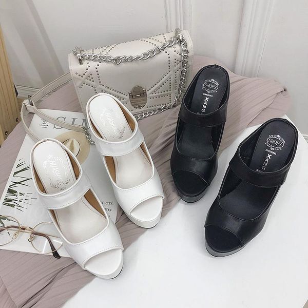 thick with comfortable high-heeled slippers at the end of fitting room is han edition shoes summer sandals, Black
thick with comfortable high-heeled slippers at the end of fitting room is han edition shoes summer sandals, Black