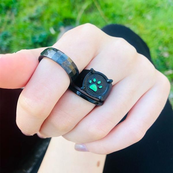 cluster rings anime black cat ring cartoon noir green print enamel finger cosplay costume for woman men fashion jewelry party gift, Golden;silver
cluster rings anime black cat ring cartoon noir green print enamel finger cosplay costume for woman men fashion jewelry party gift, Golden;silver