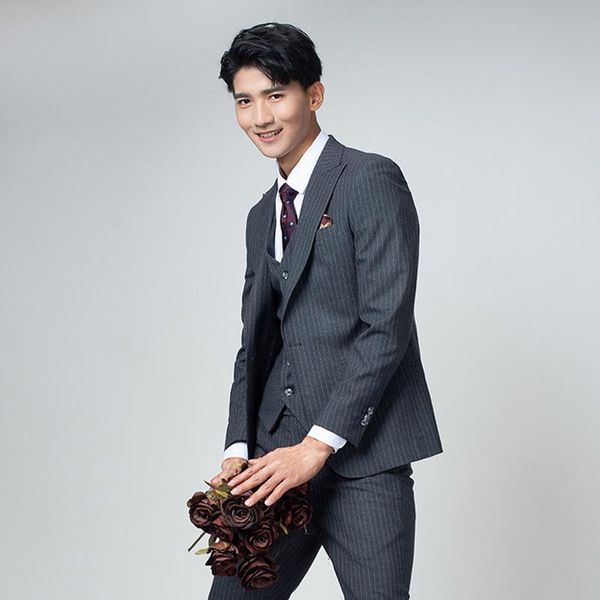 men's suits & blazers 2021 fashionable clothing for men grey stripe leisure business suit set costume groom tuxedo formal wedding dress, White;black
men's suits & blazers 2021 fashionable clothing for men grey stripe leisure business suit set costume groom tuxedo formal wedding dress, White;black