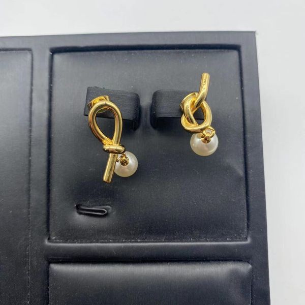 design jewelry vitage temperament natural pearl gold-plated irregular knotted cei french elegant earrings, Golden
design jewelry vitage temperament natural pearl gold-plated irregular knotted cei french elegant earrings, Golden