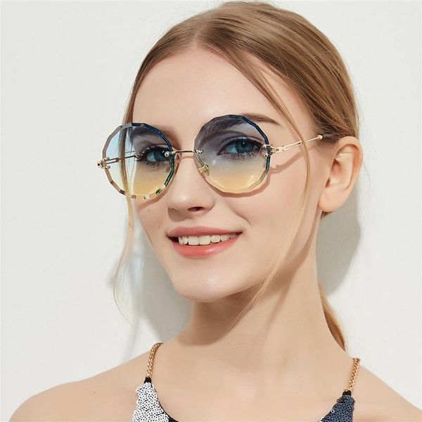 sunglasses abay large round rimless women retro trimmed sun glasses female elegant luxury metal eyewear camping hiking oculos, White;black
sunglasses abay large round rimless women retro trimmed sun glasses female elegant luxury metal eyewear camping hiking oculos, White;black