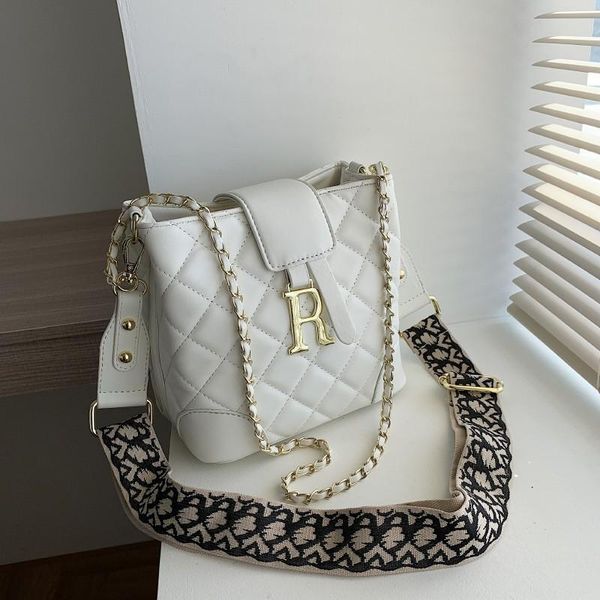 women's bucket bag r letter decortive woven strap messenger chain shoulder trendy luxury bags
women's bucket bag r letter decortive woven strap messenger chain shoulder trendy luxury bags