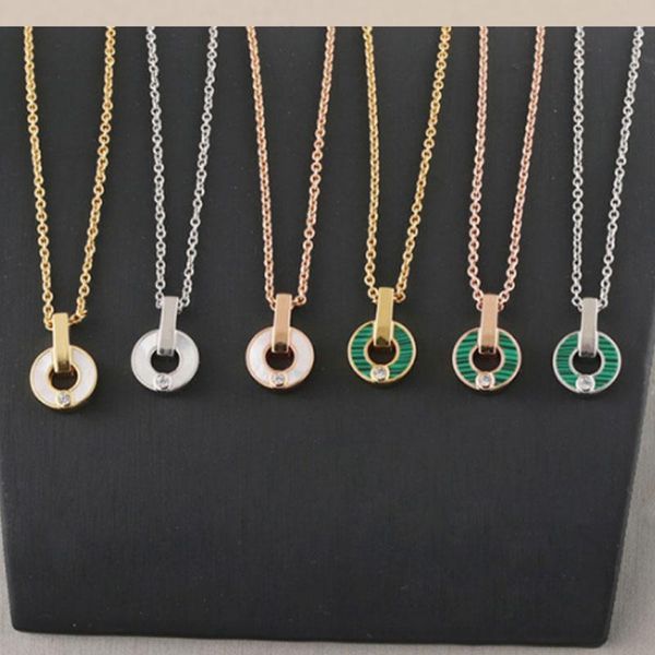chains s925 sterling silver white mother-of-pearl copper coin pendant necklace women's trend personality clavicle chain christmas gift
chains s925 sterling silver white mother-of-pearl copper coin pendant necklace women's trend personality clavicle chain christmas gift