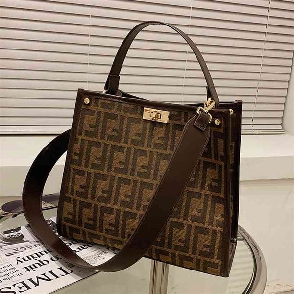 2021 f fenjiawang red bag 2021 fashion single shoulder large capacity messenger women's hand-held bag luxuryss designerss yw
2021 f fenjiawang red bag 2021 fashion single shoulder large capacity messenger women's hand-held bag luxuryss designerss yw