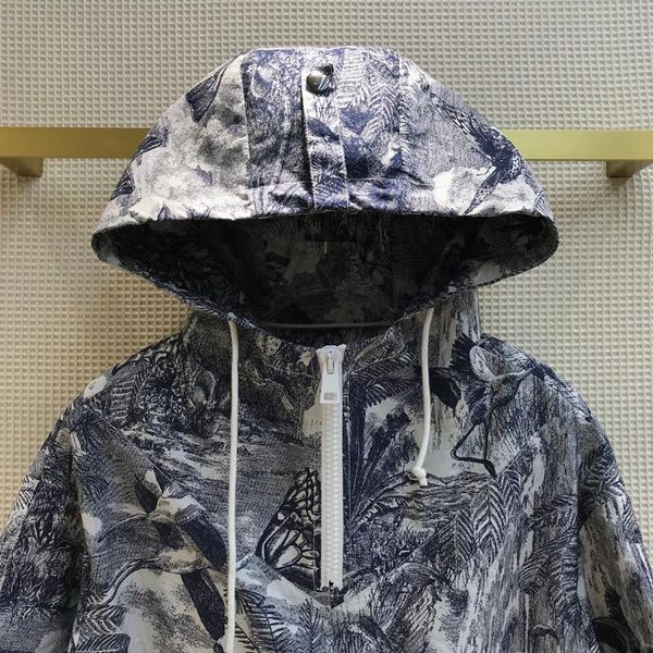 women's trench coats autumn 2021 women classic fashion ink painting printing and dyeing loose coat, Tan;black
women's trench coats autumn 2021 women classic fashion ink painting printing and dyeing loose coat, Tan;black