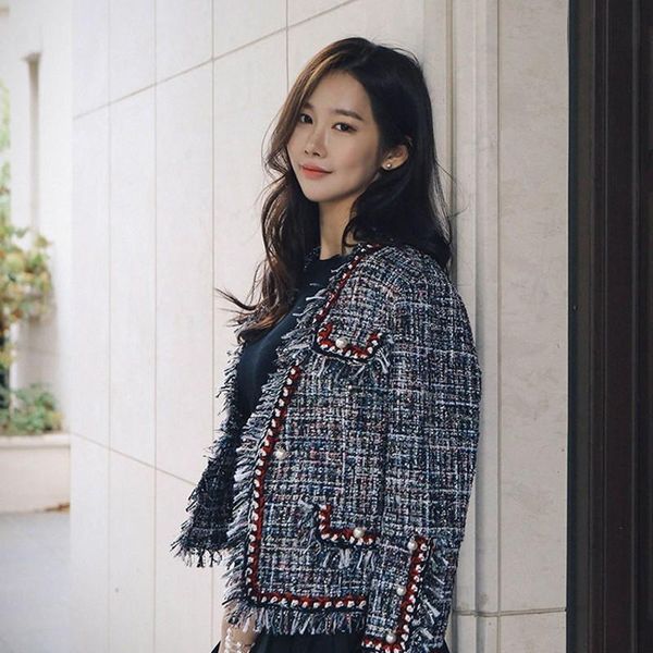 women's jackets tweed jacket ladies 2021 runway coat autumn winter women coats tassel pearl patchwork overcoats, Black;brown
women's jackets tweed jacket ladies 2021 runway coat autumn winter women coats tassel pearl patchwork overcoats, Black;brown