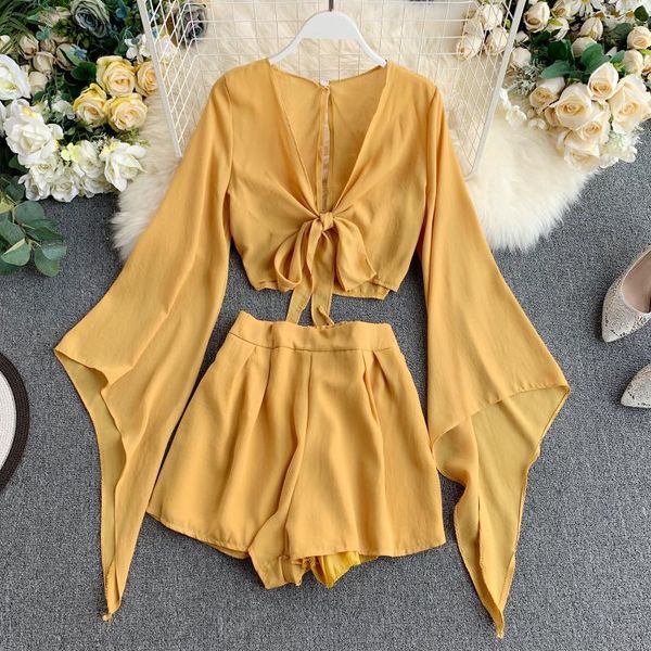 fashion women two piece outfits summer v-neck crop and shorts female solid chiffon suit set korean 2021 women's tracksuits, Gray
fashion women two piece outfits summer v-neck crop and shorts female solid chiffon suit set korean 2021 women's tracksuits, Gray