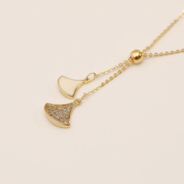 pendant necklaces selling zircon crystal fan-shaped geometric necklace elegant party ladies jewelry for women, Silver
pendant necklaces selling zircon crystal fan-shaped geometric necklace elegant party ladies jewelry for women, Silver