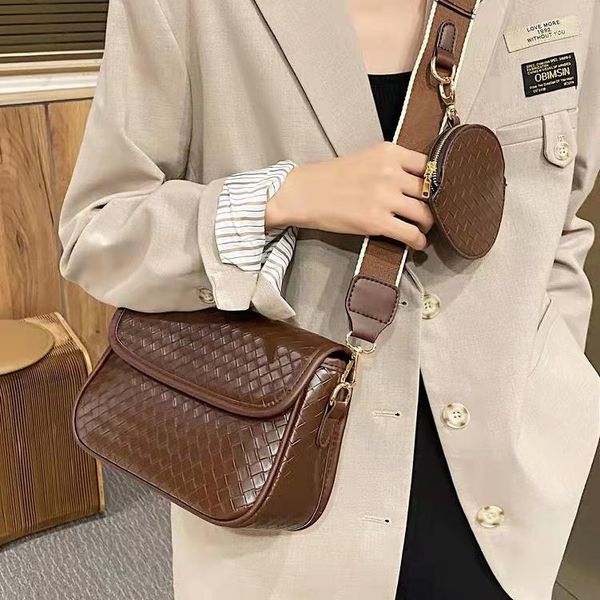 evening bags women fashion weaving crossbody soft pu leather shoulder for ladies handbags female summer travel shopper hand bag
evening bags women fashion weaving crossbody soft pu leather shoulder for ladies handbags female summer travel shopper hand bag